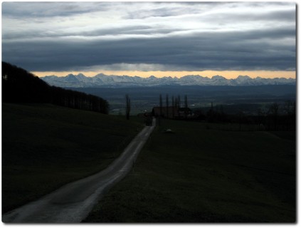 Noch mehr Alpenpanorama unter der Wolkendecke