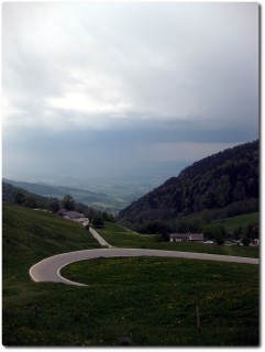 Strassendownhill runter vom Balmberg