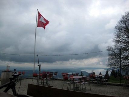 Terrasse Restaurant Bözingenberg - Blick zu den Drei Seen