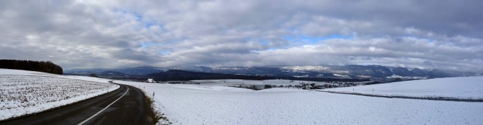 Panorama mit Blick in Richtung Biel und Jura