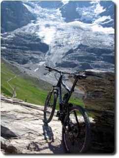 SCOTT Genius MC 40 vor dem Eiger