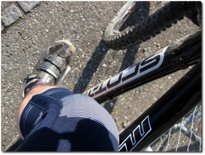Das böse Knie auf dem Mountainbike