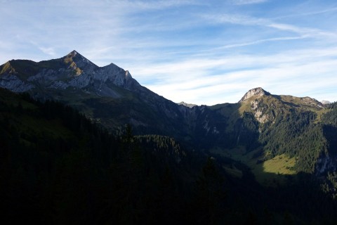 Blick zum Dreispitz, Renggpass und Wätterlatte