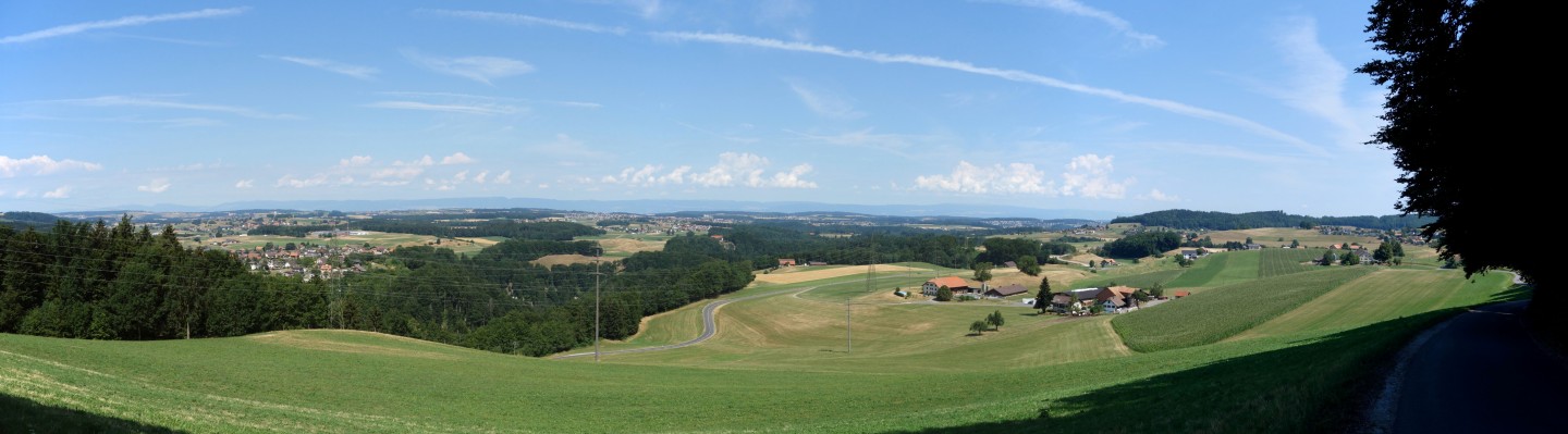 Panorama Überland in Richtung Fribourg