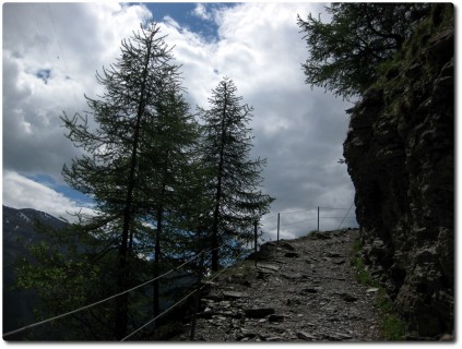 Gemmiweg - immer mit steilen Aussichten