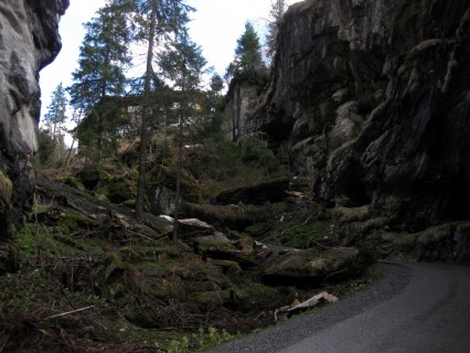 Griesalp - Strasse durch die Schlucht