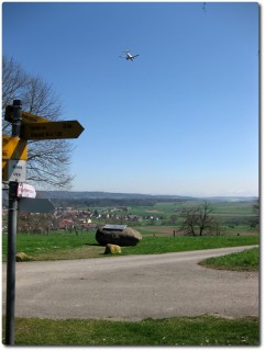 Blick zum Flughafen - Brätliplatz Höri