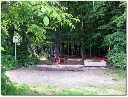 Brätliplatz bei der Panoramatafel Höriberg