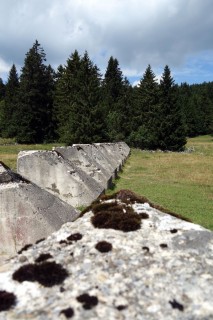 Panzersperren im Jura