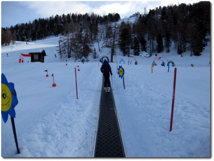Spass im Kinderparadis auf einem Magic Carpet