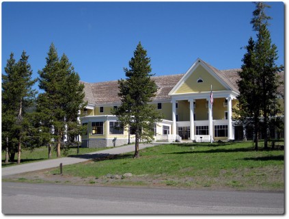 Yellowstone Lake Hotel