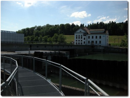 Ende der Kantonsgrenze beim Kraftwerk Murgenthal