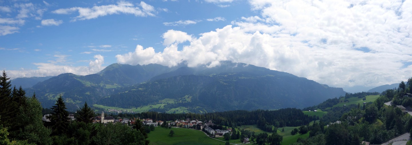 Panorama Ferienwohnung Laax Blau