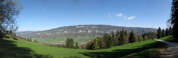 Panorama vom Oberdörferberg auf den Mont Raimeux