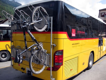 Biketransport an den Postautos