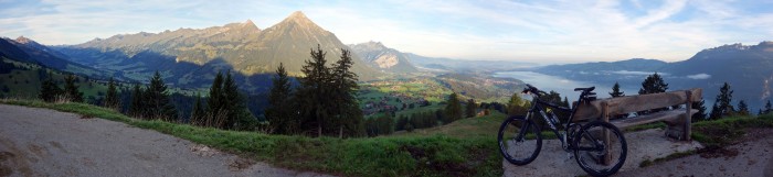 Panorama in Richtung Thun auf dem Spitz