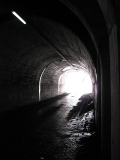 Aufstieg zum Col du Sanetsch - Tunnel