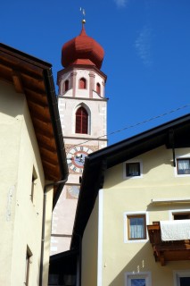 Kirche Tschars