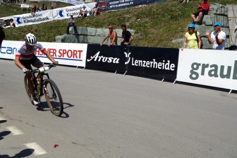 Nino Schurter in Siegerfahrt